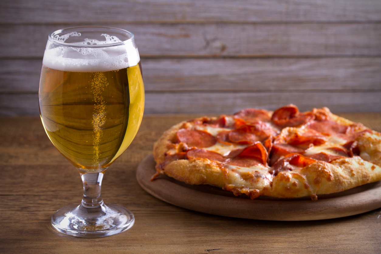 Pizza y pinta para dos en Libeerarte